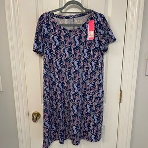 .  “On the Catwalk” print short sleeve dress